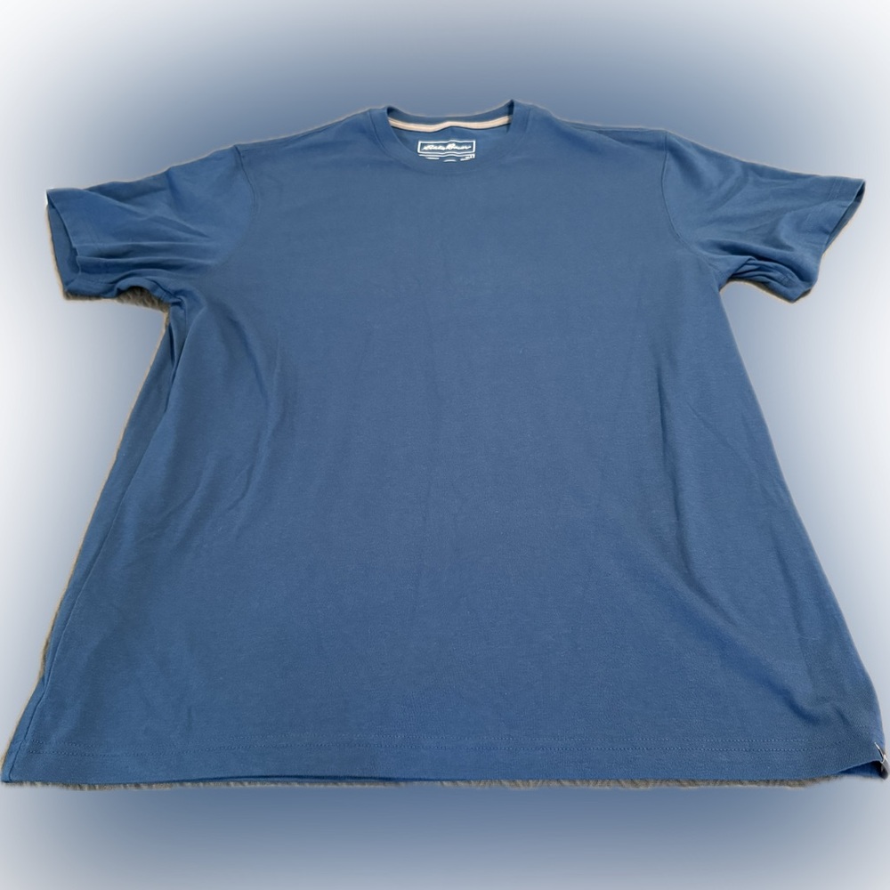 NWOT Eddie Bauer Legend Wash men’s large crew neck tee shirt blue